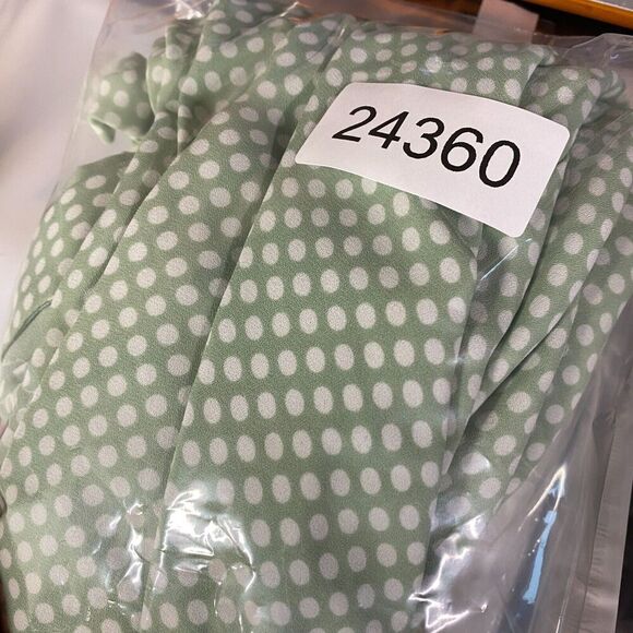 Express Top Women XL Green Polka Dot V-Neck Lined Sleeveless Spaghetti Strap - Picture 9 of 9